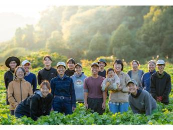 無茶かもしれないけど、無茶苦茶に頑張ってみよう! そんな思いから始まった無茶々園グループで無農薬・無化学肥料栽培に一緒に取り組みませんか? 移住者大歓迎! ■有機農業(みかん・柑橘・野菜・六次化) ■寮完備!移住メンバーが多数活躍!