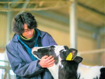 ＼全国でも最大級の農業法人の牛乳を一手に生産／ 食の安全安心にとことんこだわった会社です。 のどかな牧場で一緒に働きませんか？