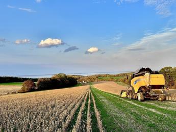 北の大地から農業維新！ 580ヘクタールの広大な農地で一緒に汗を流しませんか？◎農業体験随時受け入れ中！（宿泊費無料・交通費助成あり）　☆各種手当充実☆