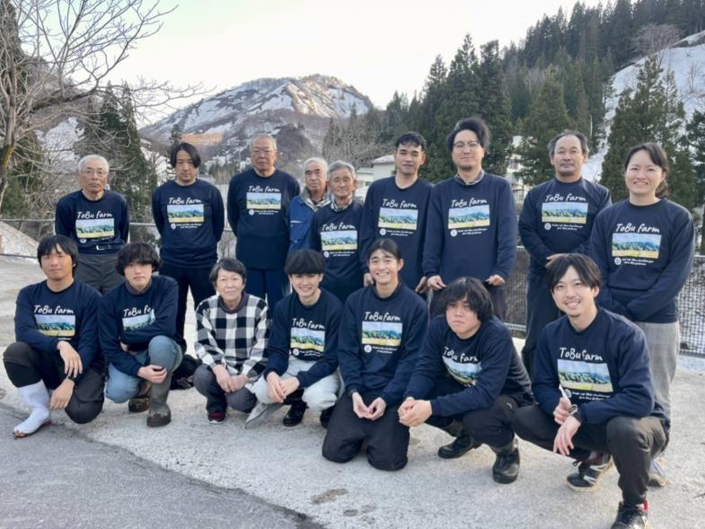 人間関係に悩まされず、温かい職場でノビノビ働きたい！ 自然が好き！田舎に行けば行くほどワクワクする！ 休みの日はアウトドアを思いっきり楽しみたい！ その願い、東部開発で叶えてみませんか？ 小国町の雄大な景色と、自慢のスタッフたちお待ちしています！