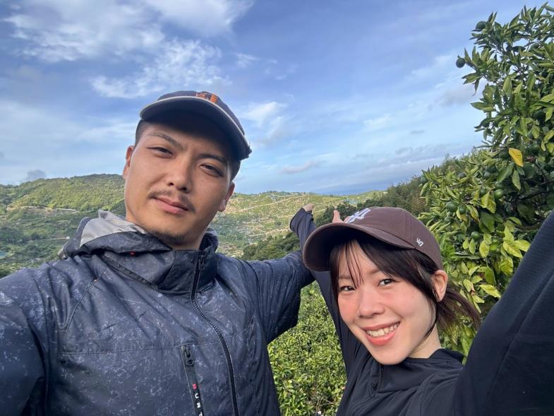 ご夫婦、カップルのご応募、大大大歓迎！！！ 農家1年目。妻と一緒に頑張っております。 初めてのみかんの収穫を一緒に楽しんでいただける方、お待ちしております！